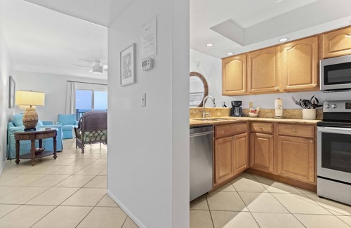 Whitney Beach Condo | Gulfside Comfort Just Steps from the Sand - Beach Castle Resort #4 by RVA