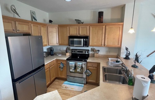 Horseshoe Beach Condo | Gulfside view condo in Horseshoe Beach for you and your family to enjoy!