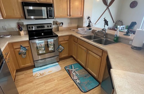 Horseshoe Beach Condo | Gulfside view condo in Horseshoe Beach for you and your family to enjoy!