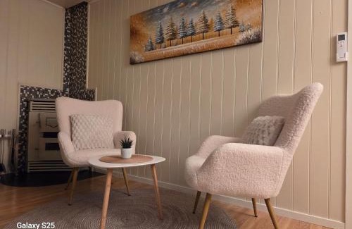 Torsken House | Gulhjem I Gryllefjord