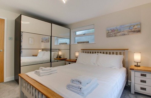 Dartmouth Apartment | Gullsway Upper - Two Bedroom Apartment, Sleeps 4