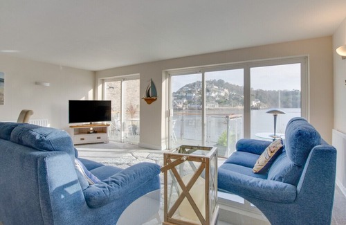 Dartmouth Apartment | Gullsway Upper - Two Bedroom Apartment, Sleeps 4
