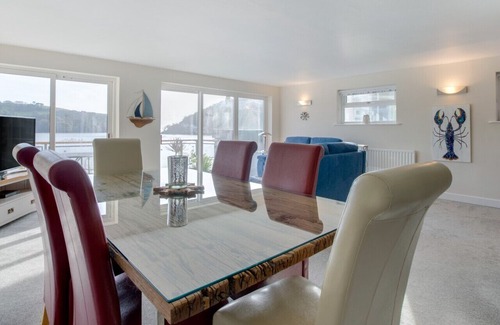 Dartmouth Apartment | Gullsway Upper - Two Bedroom Apartment, Sleeps 4