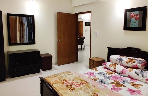 Dhaka Apartment | Gulshan Lake Arcade Service Apt.