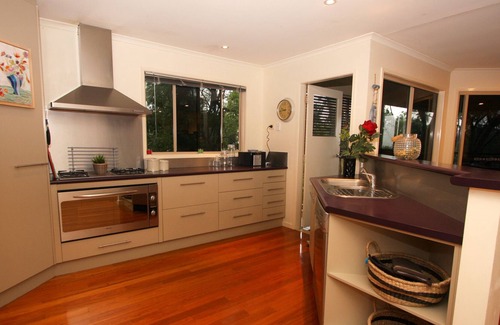 Buderim House | Gum Tree House with Panoramic Coastal Views