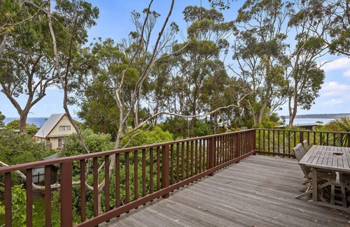 Skenes Creek House | Gunyha - Ocean Views, Walk To Beach