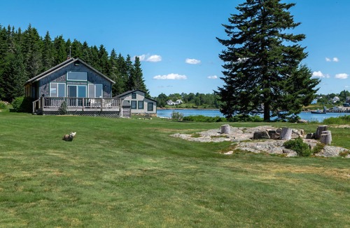 Winter Harbor House | Guptill Cottage oceanfront with views of Acadia National Park
