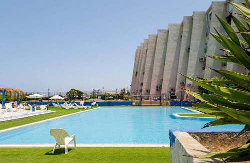Nahariya Apartment | GW014 Gugel Waves Patio and Pool Seaview Apartments