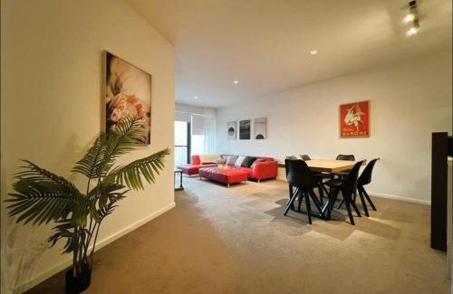 Glen Waverley Apartment | GW24-1 BATH 2 BR at The Glen with FREE Parking and Balcony