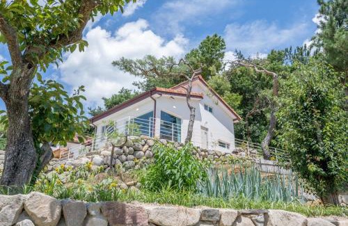 Gyeongju House | Gyeongju Eodi-aeseo Watni Pension