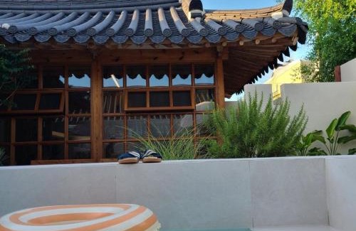 Gyeongju House | Gyeongju Onsaemi Hanok