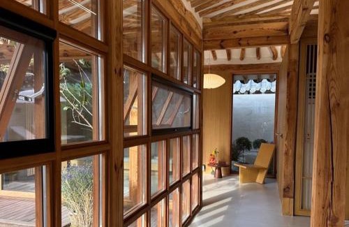 Gyeongju House | Gyeongju Onsaemi Hanok