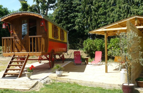 Pluvigner Bed & Breakfast | Gypsy caravan Great comfort- 20km beaches