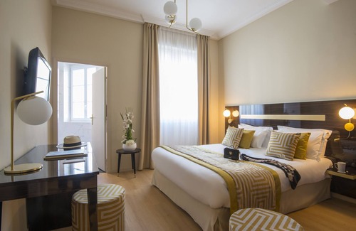Beaulieu-sur-Mer Hotel | Hôtel Carlton