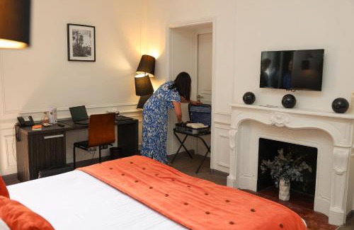 Brive-la-Gaillarde Hotel | Hôtel Château de Lacan