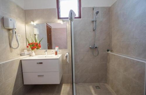 Antananarivo Avaradrano Hotel | Hôtel Colbert Palace