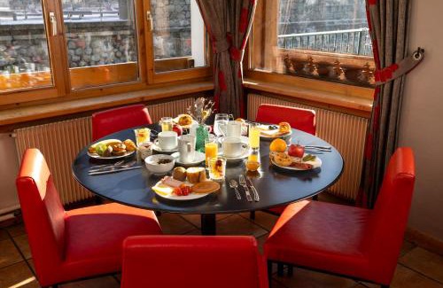 Chamonix City Centre Hotel | Hôtel de L'Arve by HappyCulture
