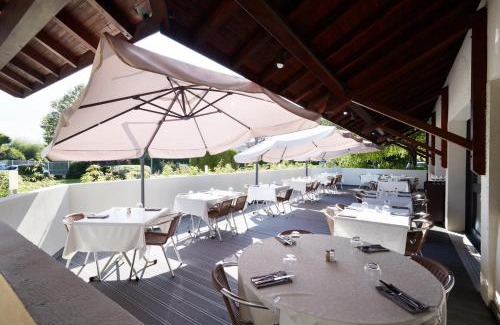 Claix Hotel | Hôtel des Trois Massifs