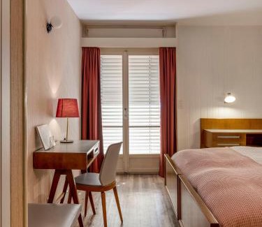 Icogne Hotel | Hôtel historique Chez Elsy - Crans-Sapins