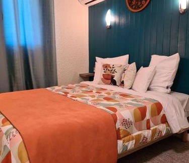 Villalbe Hotel | Hôtel L'Etoile Aéroport - A61
