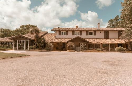 Biscarrosse Hotel | Hôtel La Ferme d'En Chon