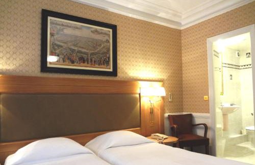Faubourg Saint-Germain Hotel | Hôtel Le Cercle Tour Eiffel
