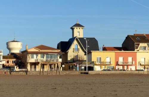 Valras-Plage Hotel | Hôtel Le Chalet
