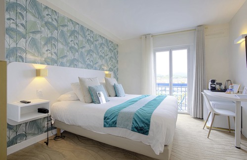 Saint-Jean-de-Luz Hotel | Hôtel Le Relais Saint Jacques