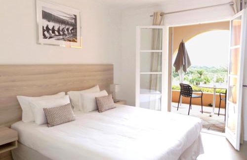 Ramatuelle Hotel | Hôtel les Bouis - Vue mer