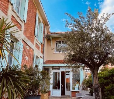 Soulac-sur-Mer Hotel | Hôtel Michelet Plage