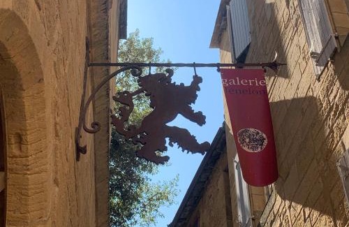 Sarlat-la-Caneda Historic Center Apartment | Hôtel particulier Fénelon - XIIIe