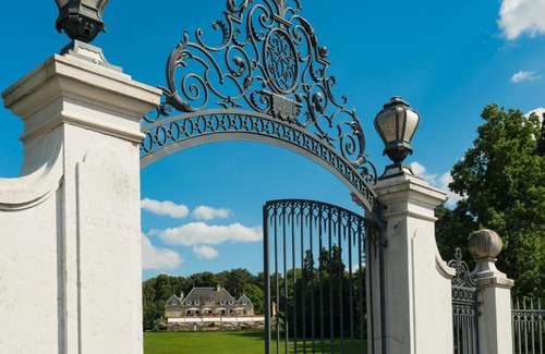 La Grange Hotel | Hôtel Résidence Parc des Eaux Vives