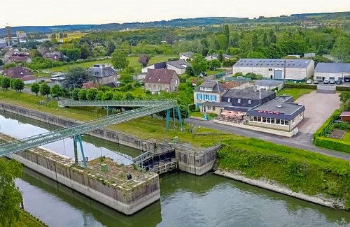 Notre Dame de la Garenne Hotel | Hôtel Restaurant des 4 Ecluses