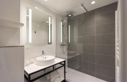 Menton Hotel | Hôtel Riva Art & Spa