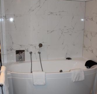 Petite-France Hotel | Hôtel & Spa Le Bouclier D'or