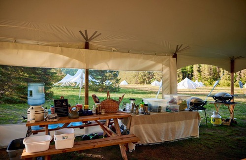 Mont-Tremblant RV Rental | Hôtel UNIQ - Domaine Saint-Bernard