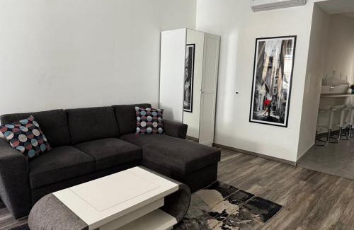 Koszeg Apartment | Hősök Tornya Apartman
