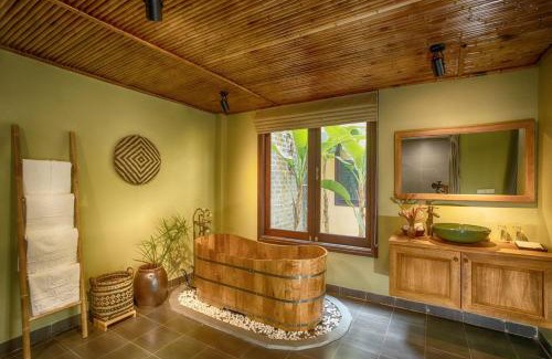 Bai Lang House | HỒ ĐÁ CỔ THIÊN LONG RESORT