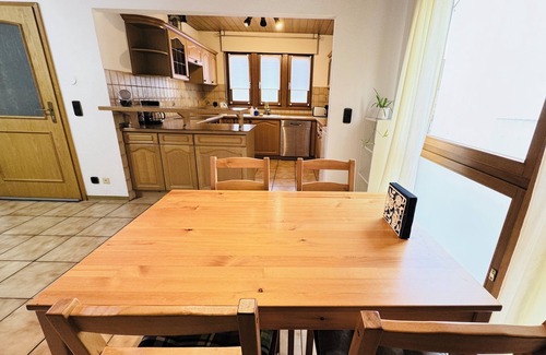 Sindelfingen Apartment | H&H Home-Quite and cozy apartment near Daimler & IKEA