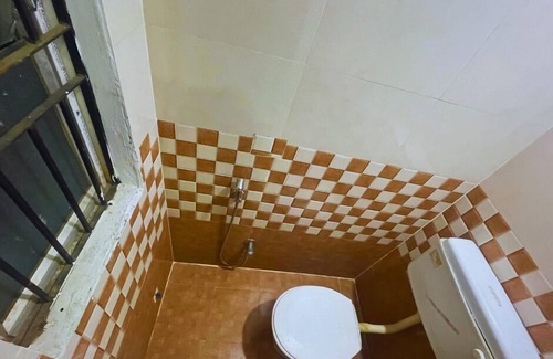 Sualkuchi Hotel | H K Residency Near Kalakshetra