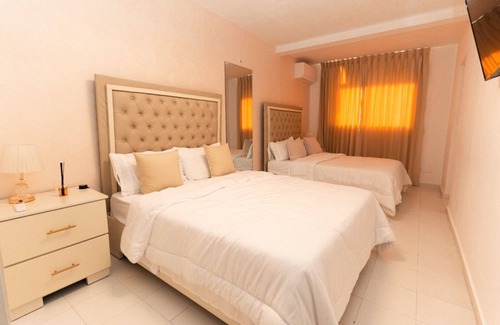 Viejo Arroyo Hondo Bed & Breakfast | H Mansion Recovery and Spa