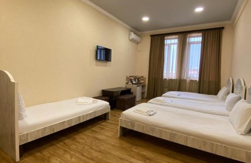 Vagharshapat Hotel | H Resort Hotel Vagharshapat Armenia