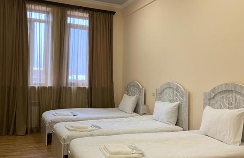 Vagharshapat Hotel | H Resort Hotel Vagharshapat Armenia