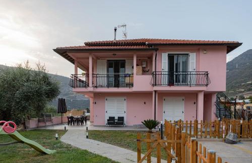 Taggia Apartment | H11 ML HOUSE Giardino- Parcheggio