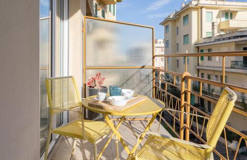 Sanremo Apartment | H11 SUITE LA MER Sanremo - Spiagge
