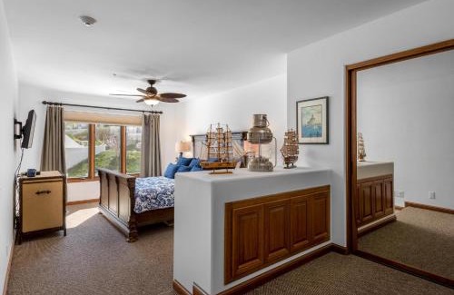 Avalon House | H1338 - Hamilton Cove Villa 13-38