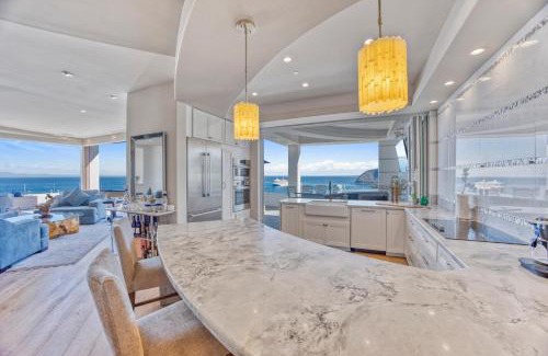 Catalina Island House | H208 - The Honeymoon Penthouse Suite Palazzo De Mare