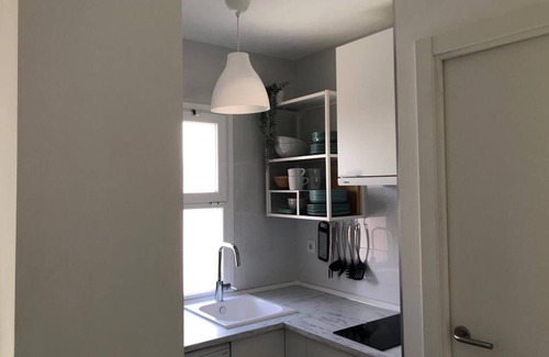 San Felipe Neri Apartment | H2M Alta Street 1 bedroom High Speed WIFI
