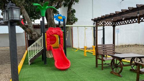 Yoro Hotel | H4 LAS CABAÑAS