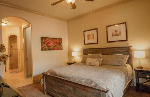 St. George Apartment | H7-Heavenly-Ground Floor 3-bedroom Hillside View